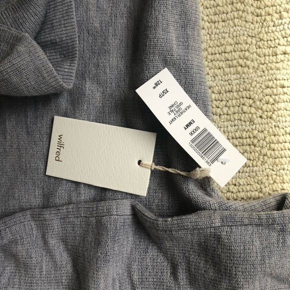 Wilfred Emmy Cropped Sweater - Picture 5 of 6